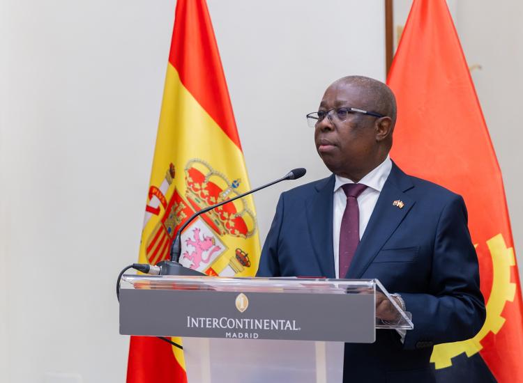 INVITACIÓN 50 aniversario República de Angola